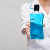 What is the Best Mouthwash, According to Dentists?